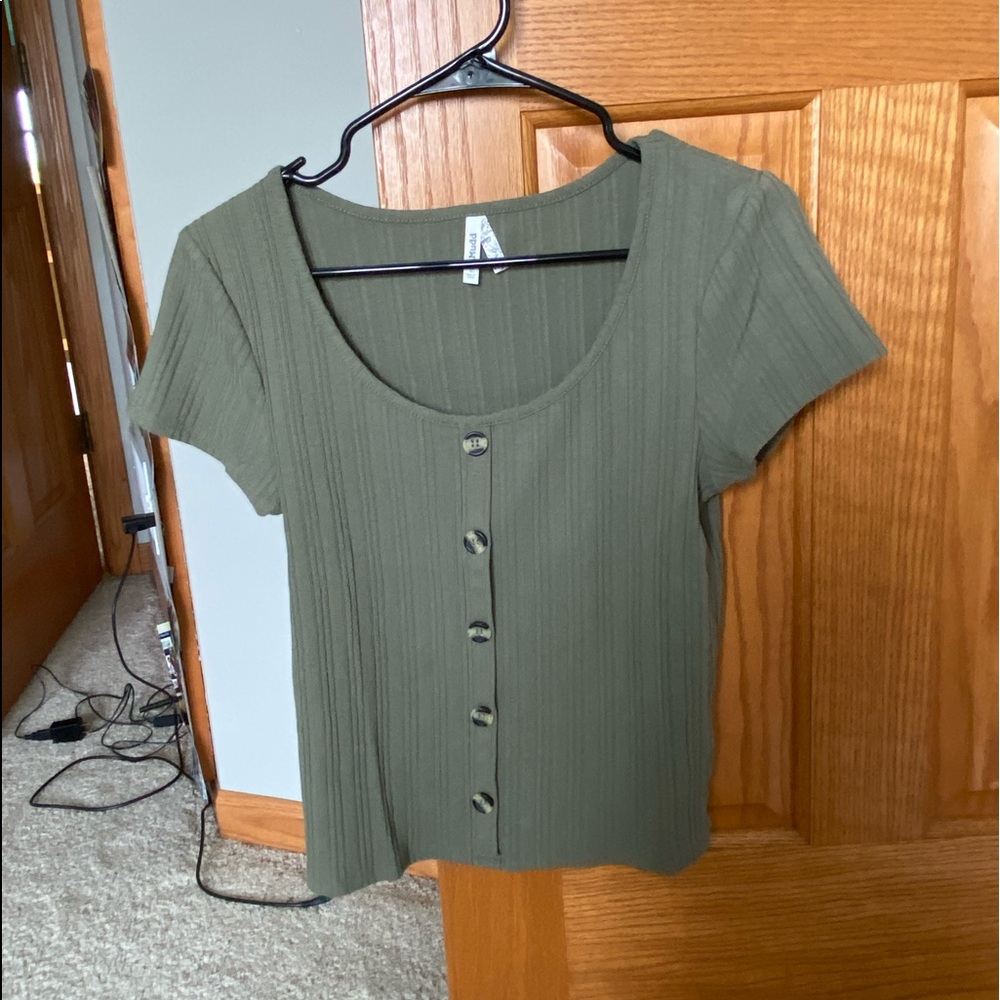 Kohl’s T-shirt